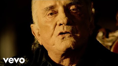 Johnny Cash - Hurt (Official Music Video)