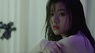 关诗敏 Sharon Kwan《美丽的 我不碰就是了Beautiful but Fragile》Official Music Video
