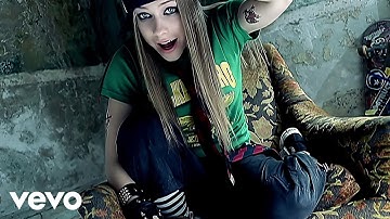 Avril Lavigne - Sk8er Boi (Official Video)