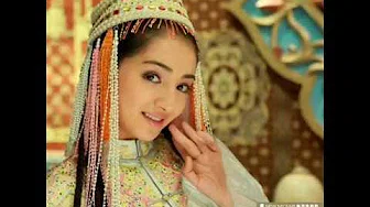 Vicky (麦迪娜·買買提) Uyghur girl