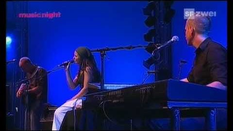 Sophie Zelmani - I Can't Change (07 - Live at Blue Balls 2006)