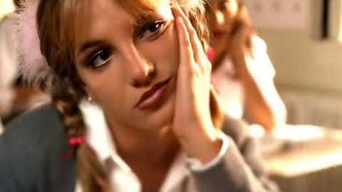 (3) Britney Spears - ...Baby One More Time - Youtube