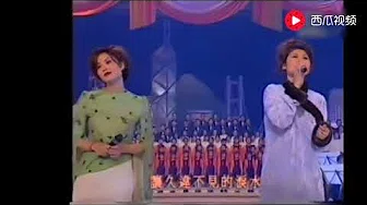 20年前的王菲和叶倩文合唱，王菲嗓音太完美了，不愧是天后啊！